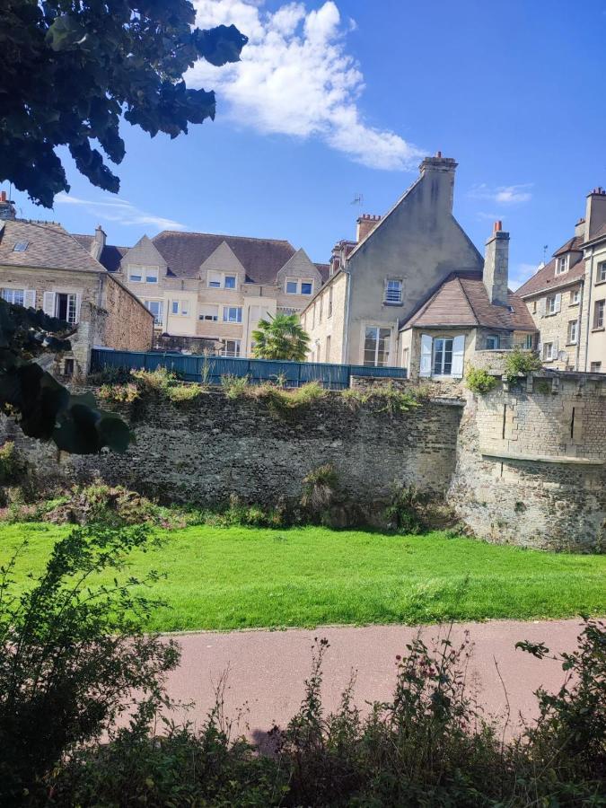 La Chambre Des Remparts ฟาแลซ ภายนอก รูปภาพ