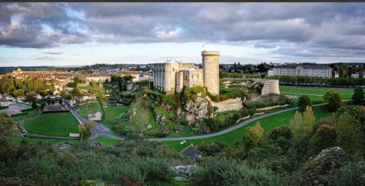 La Chambre Des Remparts ฟาแลซ ภายนอก รูปภาพ