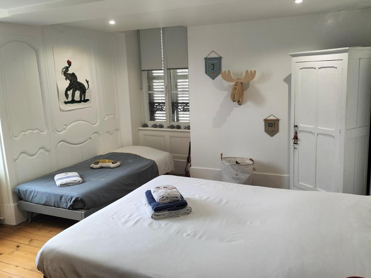 La Chambre Des Remparts ฟาแลซ ภายนอก รูปภาพ